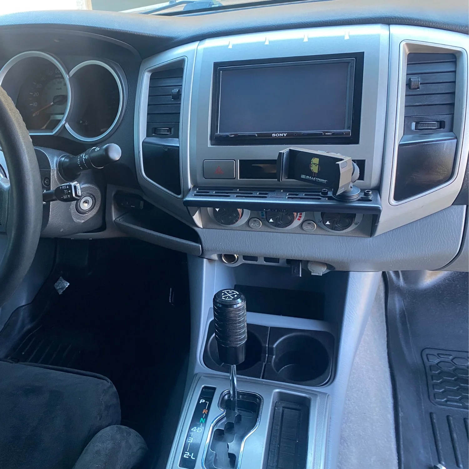 RubiGrid® 2005-2015 Toyota Tacoma Center Stack Device Mount + Phone Holder - Image 3